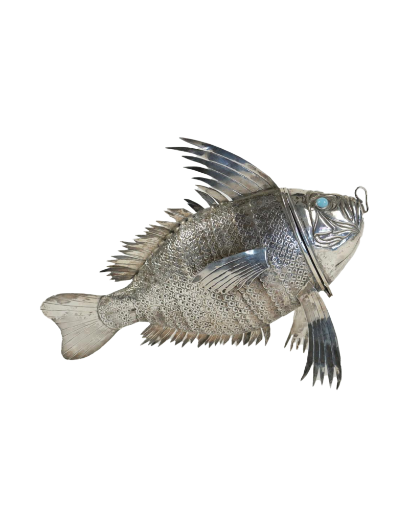 Monumental Poisson "Carpe " en argent massif