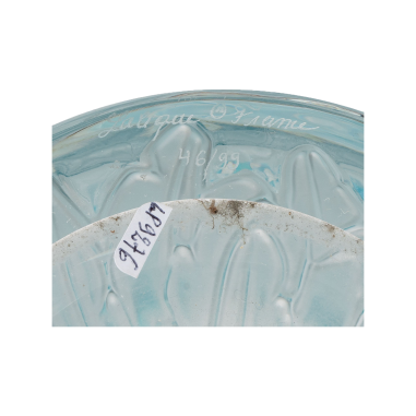 Lalique France vase « MACAO »