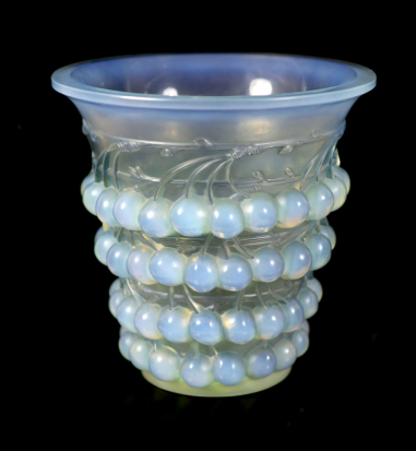 R. Lalique - Vase « Montmorency »...