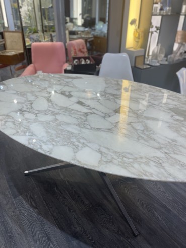 Florence Knoll (1917-2019): Dining...