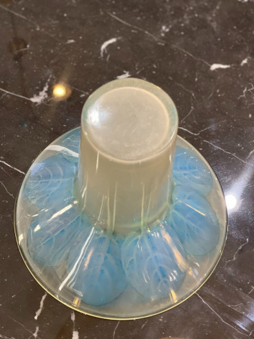 René Lalique : Violet Vase