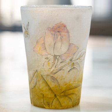 Daum vase émaillé rose et abeille