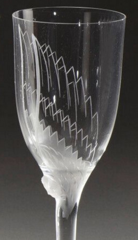 Marc Lalique : Deux flûtes à...