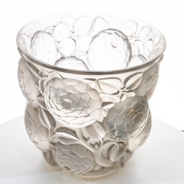 René LALIQUE (1860-1945) : Vase...