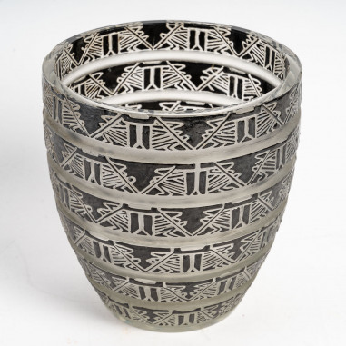 René Lalique : Vase "Lagamar" 1926