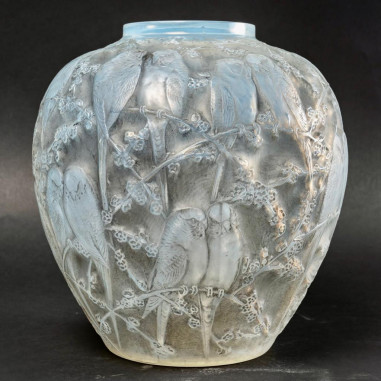René Lalique : Vase Perruches Opalescent
