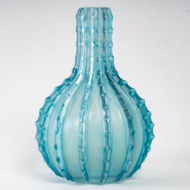 René Lalique : "Dentelé" Vase 1912