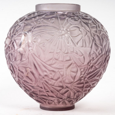 R.Lalique : "Mistletoe" Vase Amethyst