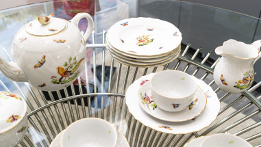 Herend : 21 Piece Porcelain Tea Service
