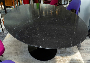 E.Saarinen & Knoll international:...