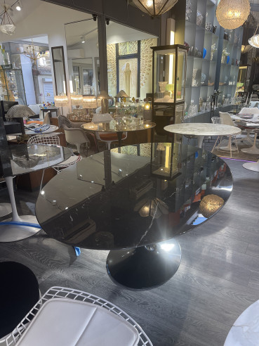Saarinen & Knoll International: Table...