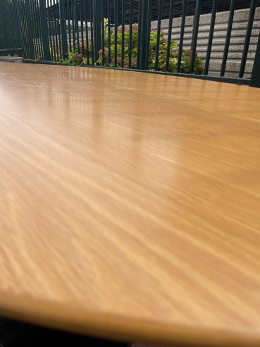 Eero Saarinen et KNOLL :  table ovale...