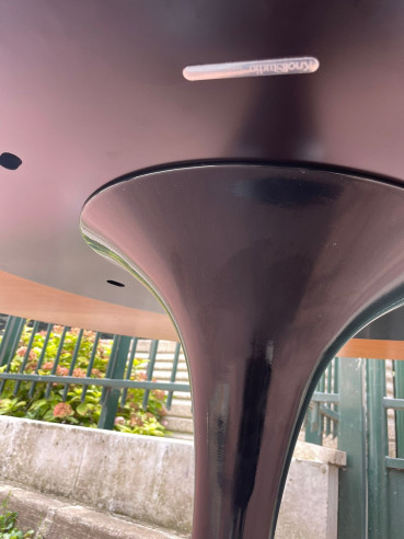 Eero Saarinen et KNOLL :  table ovale...