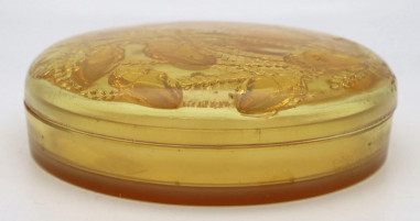 René Lalique : Boite « CLEONES »...