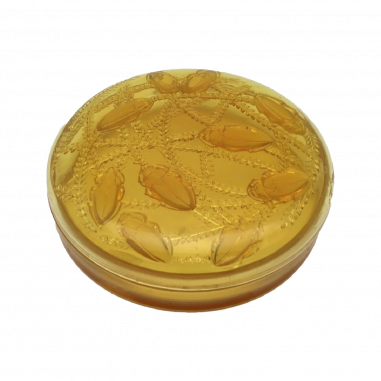 René Lalique: "CLEONES" Yellow Tinted Box