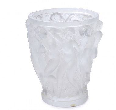 Lalique France : "Bacchantes" Vase