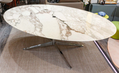 Florence KNOLL, Calacatta Oro Verde oval table - Marble and chromed steel