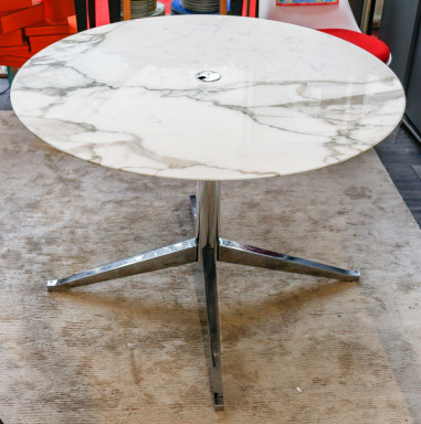 Florence Knoll - TABLE round top...