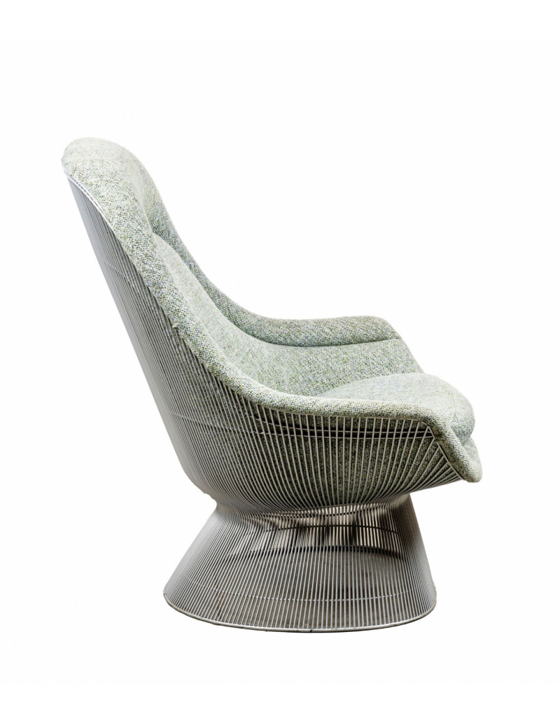 Knoll armchair Contemporary design from 1970 Platner foam model