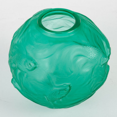 René Lalique, "Formose" glass vase,...