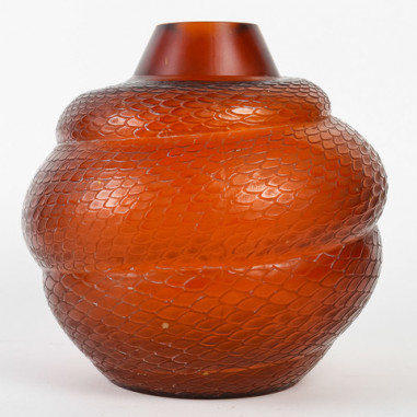 René Lalique ,Vase Serpent +en verre...