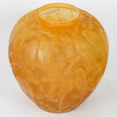René Lalique ,1919 ,Vase "Perruches"...