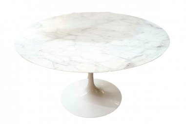 Eero SAARINEN (1910 - 1961) & KNOLL INTERNATIONAL , éditeur,Table 137 cm