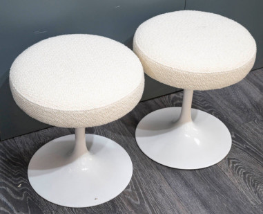 knoll -E Saarinen ‘Tulip’ Pair of stools