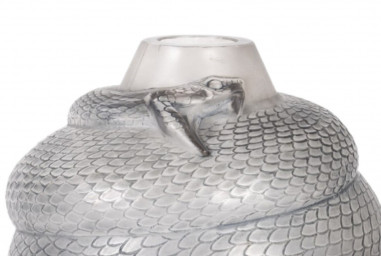 RENÉ LALIQUE ,Snake Vase