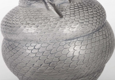 RENÉ LALIQUE ,Snake Vase