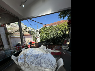 Eero Saarinen & Knoll : "Tulip" table...