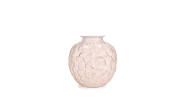 René LALIQUE Vase “CHARMILLES” 1926