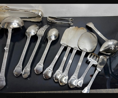 TETARD FRERES MENAGERE 187 PIECES...