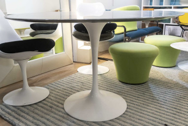 Eero SAARINEN & KNOLL INTERNATIONAL...