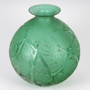 René LALIQUE -1929, Vase « Milan »....
