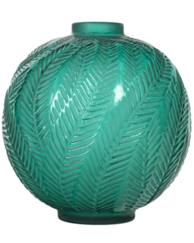 1923 - René Lalique Vase ‘Palmes’ Green tinted .