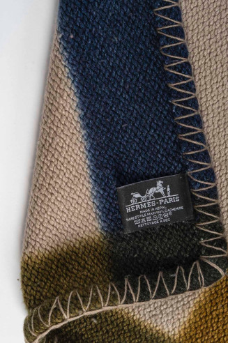 HERMES : Plaid Cashmere "Tartan Dye "