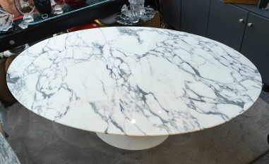 Eero Saarinen (1910-1961) - Knoll:...