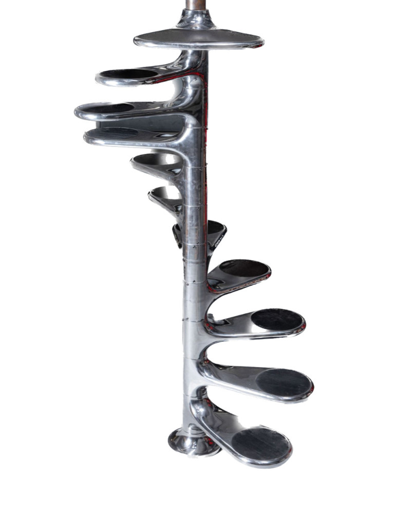 Roger Tallon: Spiral staircase, 18 steps