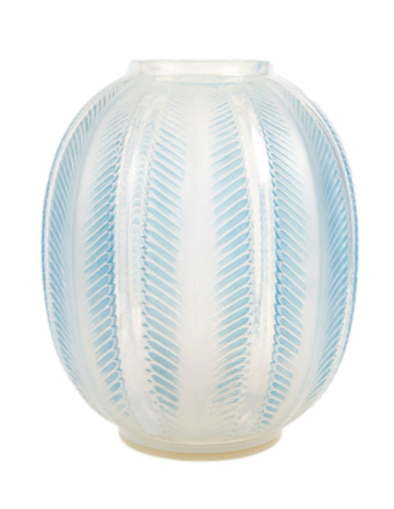 1932 - René Lalique - Opalescent “Biskra” vase.