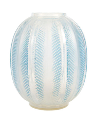 1932 - René Lalique - Opalescent...