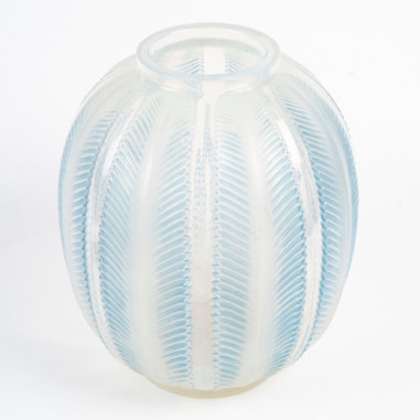 1932 - René Lalique - Vase « Biskra »...