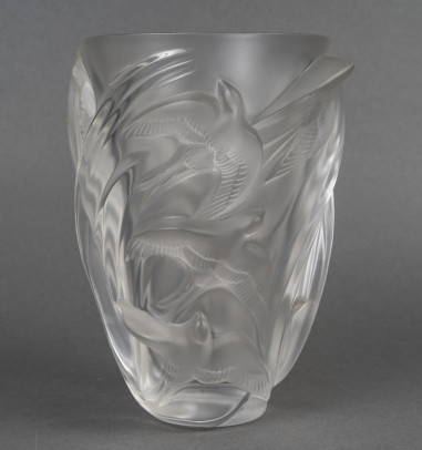 Lalique - Martinets Vase