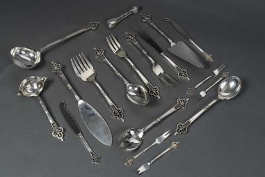 CARDEILHAC  SOLID SILVER TABLEWARE...