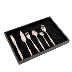 Christofle "Orly" ,Ménagère  métal Argenté  73 pièces