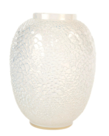 Rene Lalique - “Ecailles” Vase...