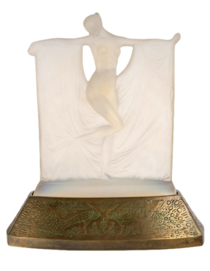 1925 René Lalique - “Suzanne” statuette, opalescent glass