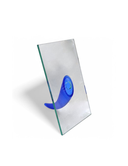 1990 -Philippe STARCK pour DAUM ,"Une étrangeté sous un mur"