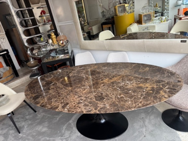 Eero Saarinen pour KNOLL ,+table...