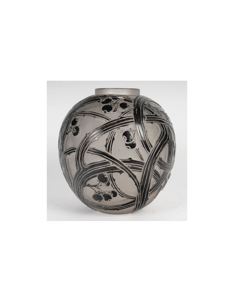 René Lalique en 1924 +Vase "Baies »